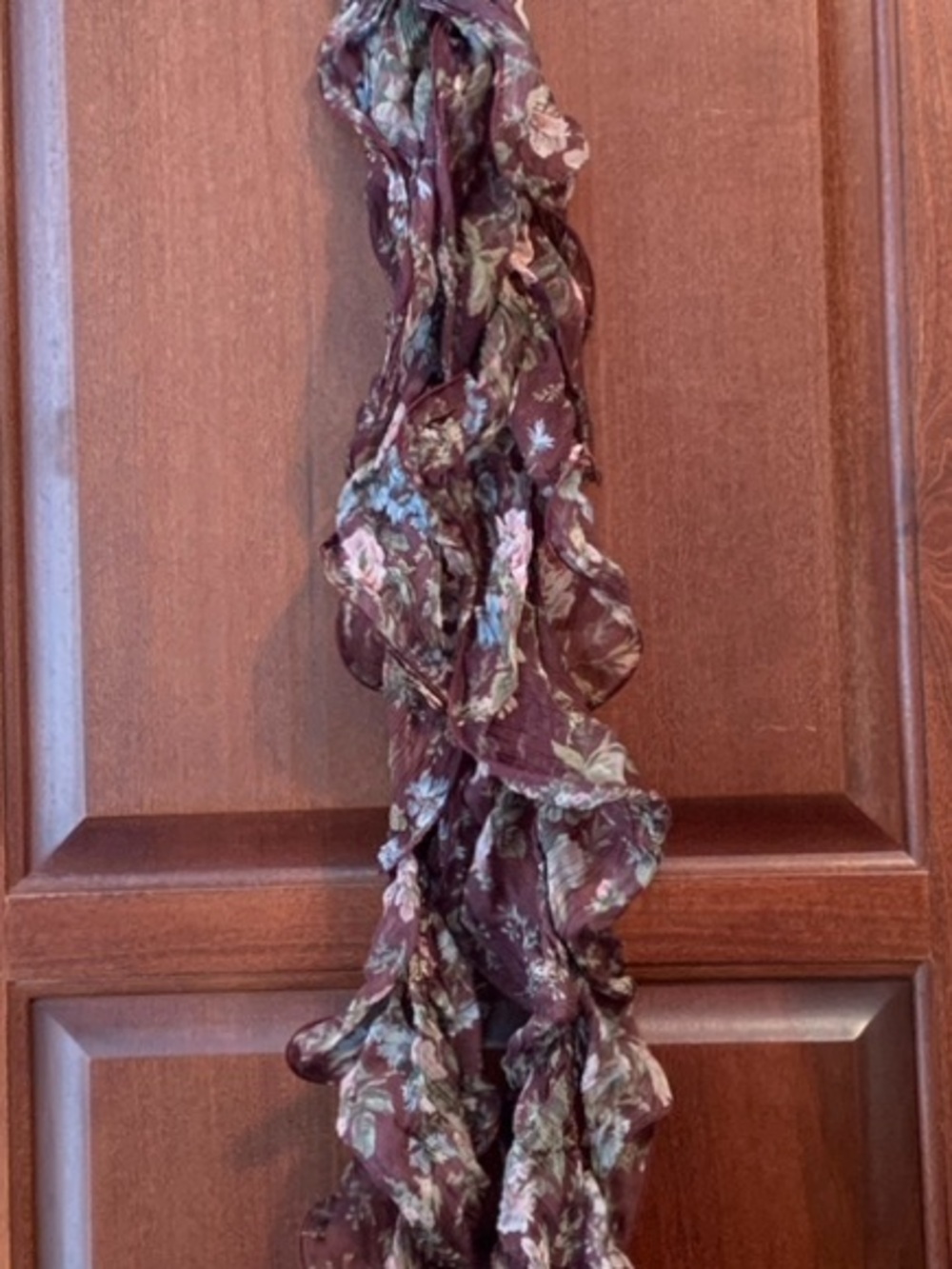 NWT Lauren Ralph Lauren Ruffle Scarf-Wine Burgundy Pinot Noir; 100% Viscose